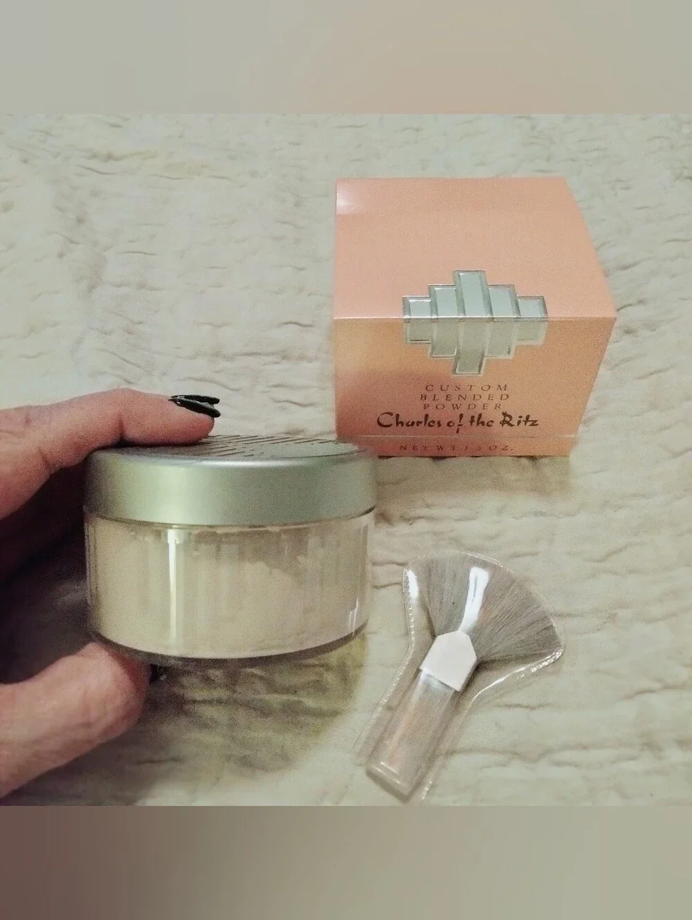 Charles Of The Ritz Soft Pink Translucent Face Powder